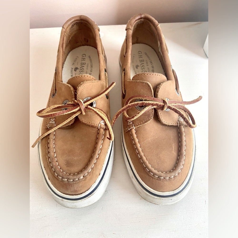 Womens 7 1/2 Bass Whaler Boat Shoes Leather Topsiders